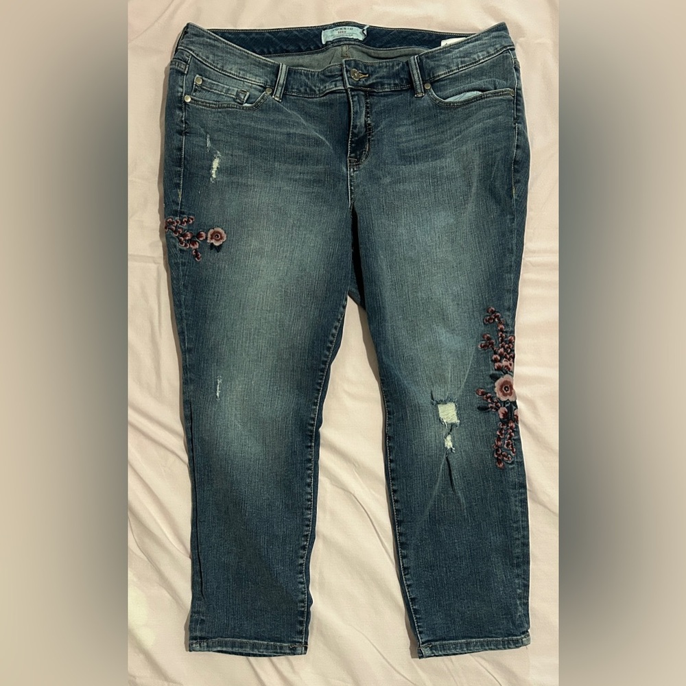 Torrid Jeans Womens 20XS Pink Floral Embroidered Distressed
